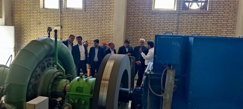بازدید مدیرکل دیوان محاسبات کهگیلویه و بویراحمد از نیروگاه‌های برقابی شهرستان دنا