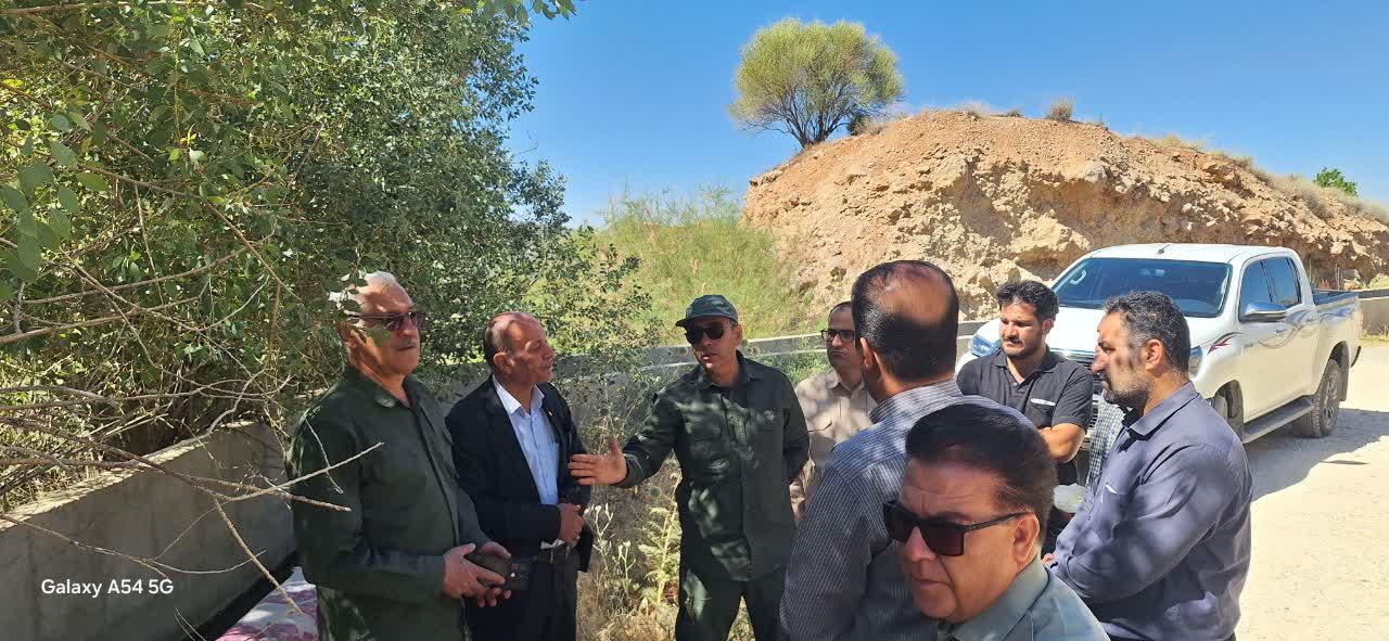 فنس‌کشی ضلع شرقی نیروگاه برق‌آبی سی‌سخت برای جلوگیری از تلفات حیات‌وحش
